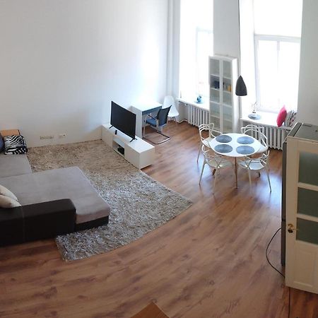 City Centre Kreutzwaldi Apartment, Free Parking Tallin Exterior foto